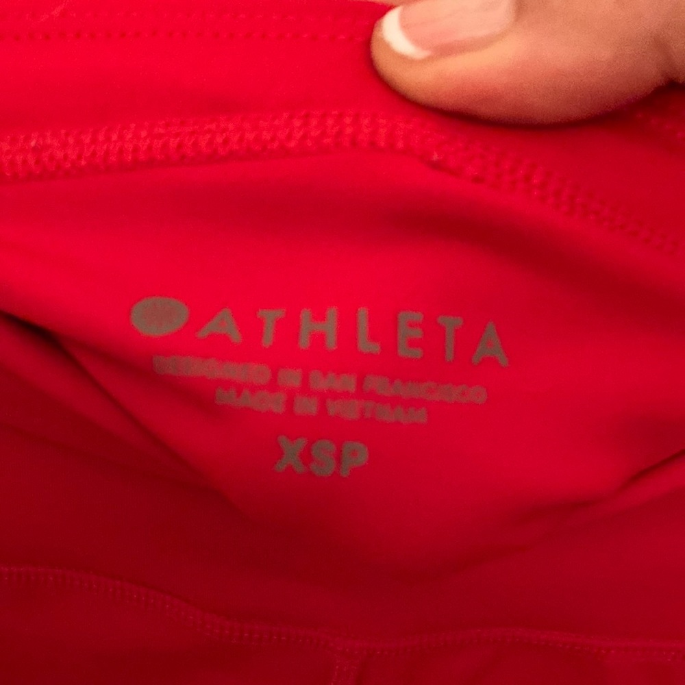 Adorable red 7/8 length Athleta leggings